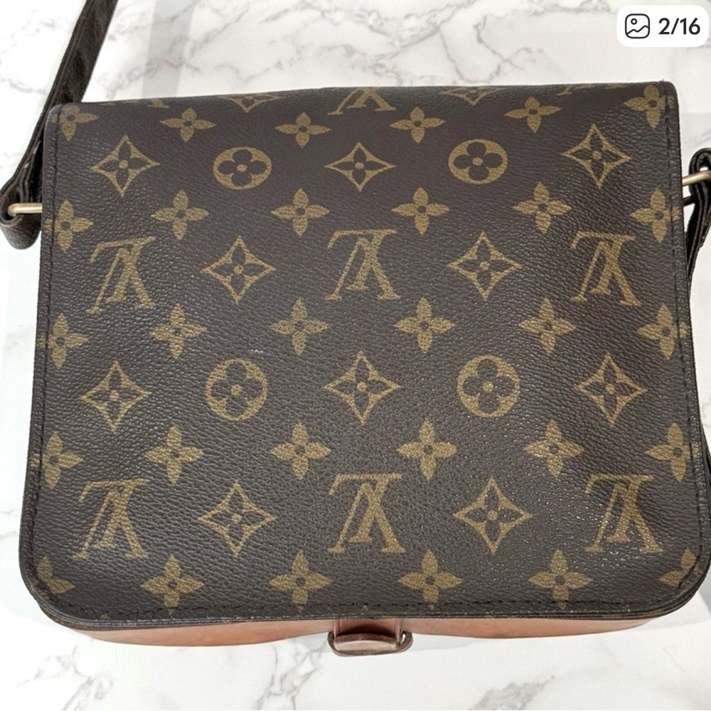 Authenticated (w/ certification)Louis Vuitton Monogram Crossbody Bag - Picture 3 of 4